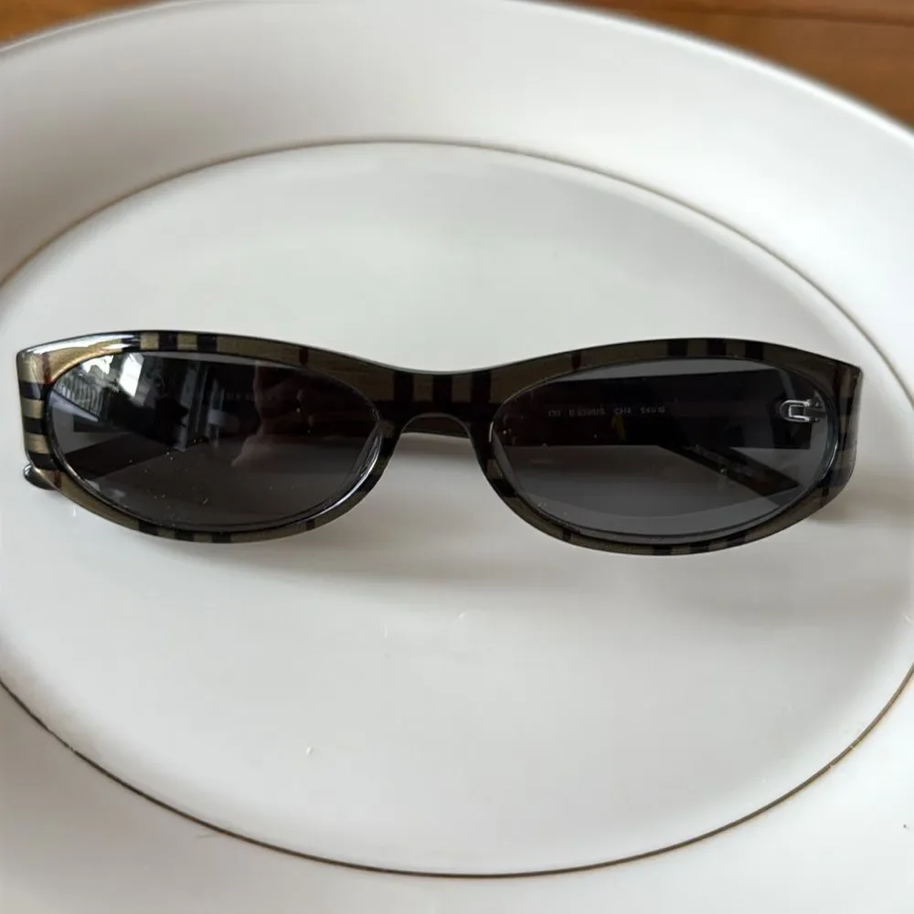 Burberry  frames